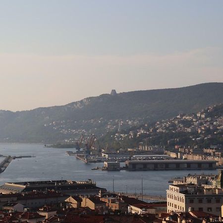 Ir Panoramic Apartment Trieste Luaran gambar